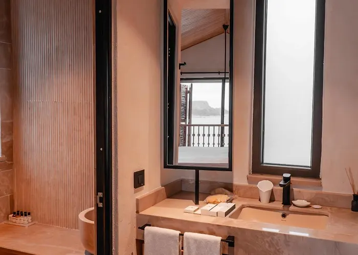 מלון Novva (adults Only) *